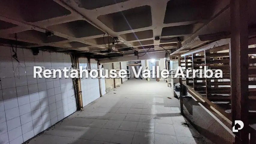 Local comercial en Los Chaguaramos, Caracas – 5