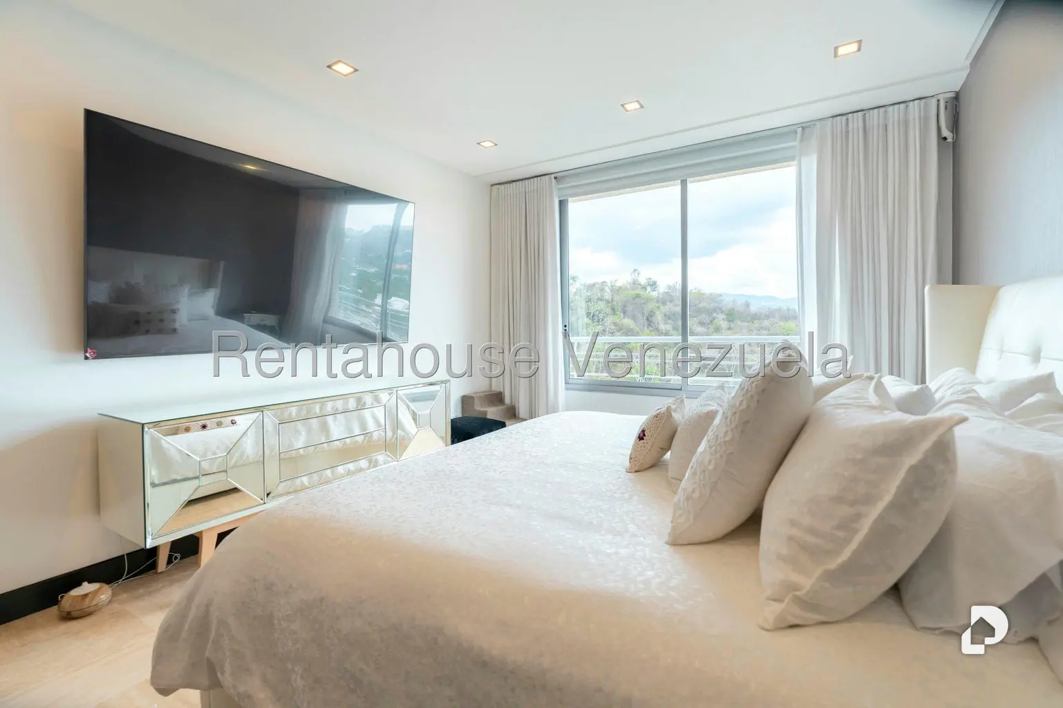 Apartamento en Lomas de Las Mercedes, Caracas – 28