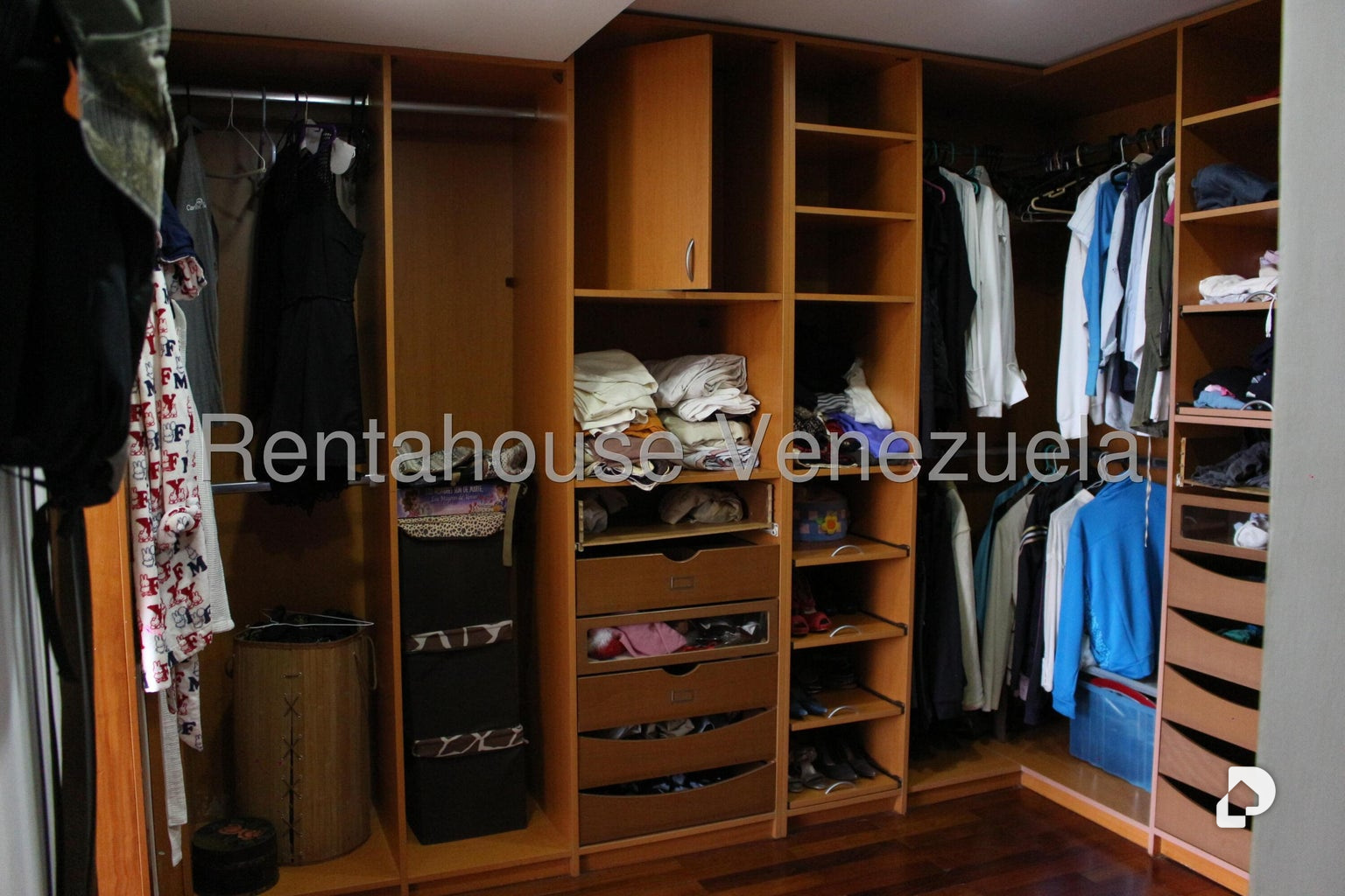 House in Club de Campo, San Antonio de Los Altos – 27