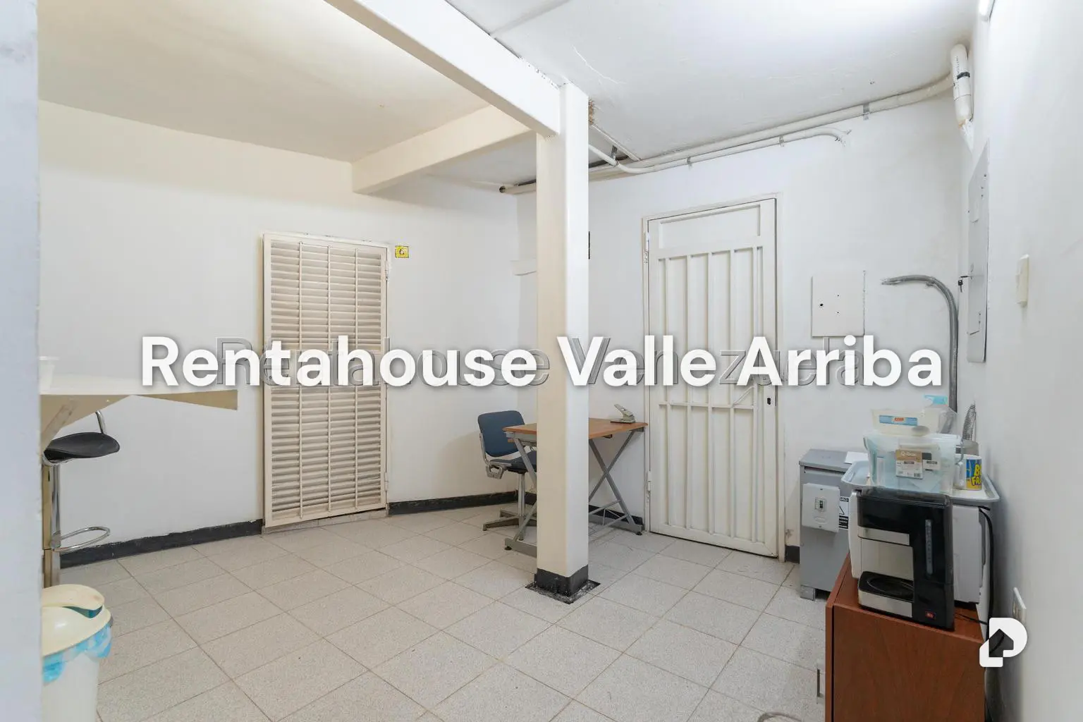 Local comercial en Chuao, Caracas – 11