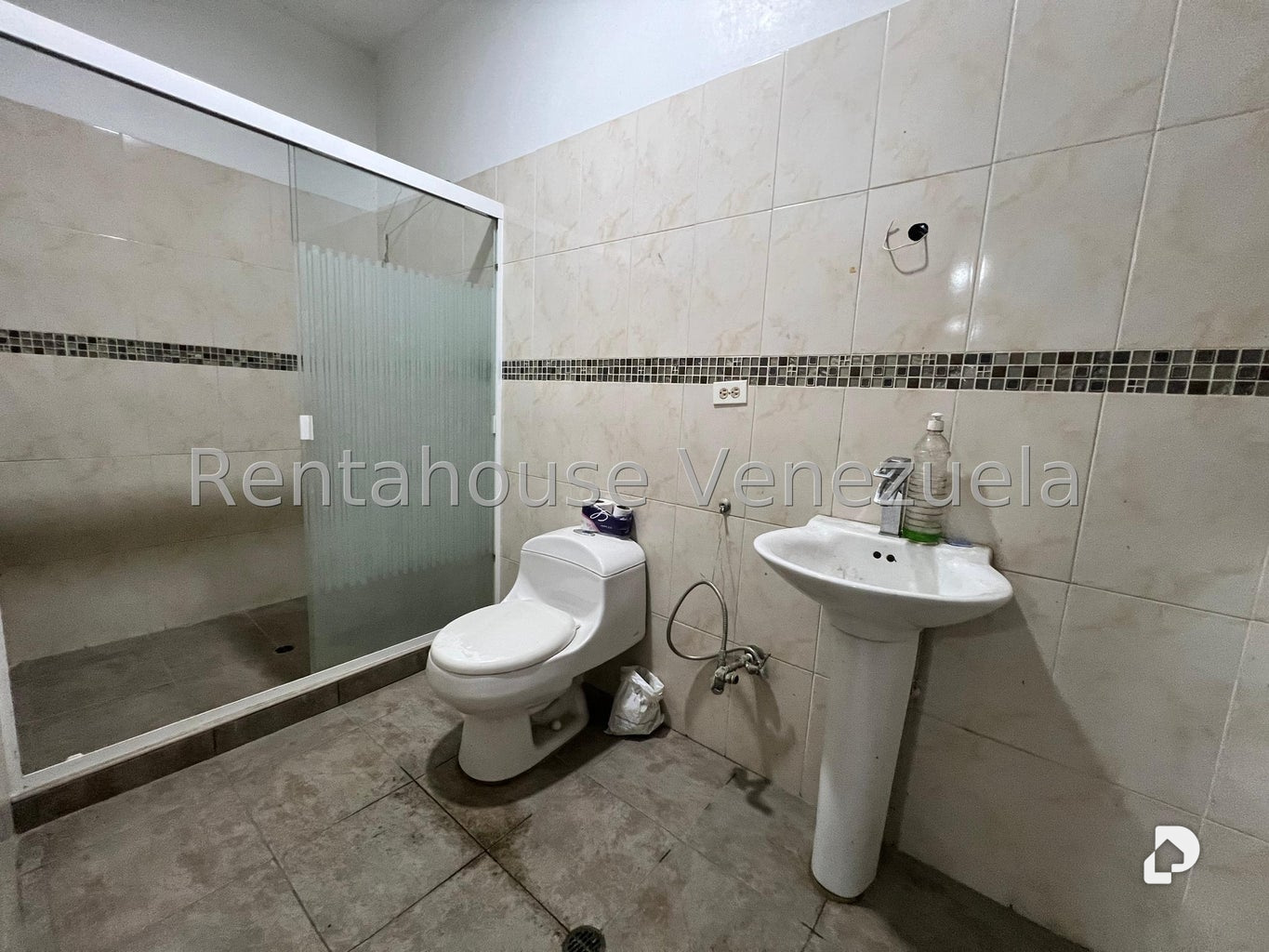 Casa en Catia, Caracas – 30