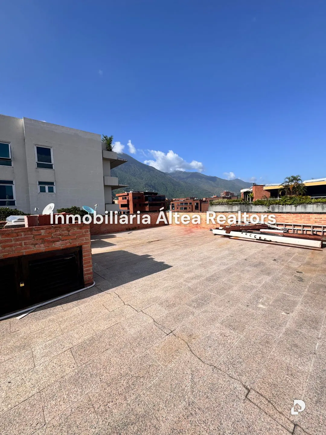 Penthouse in Campo Alegre, Caracas – 15