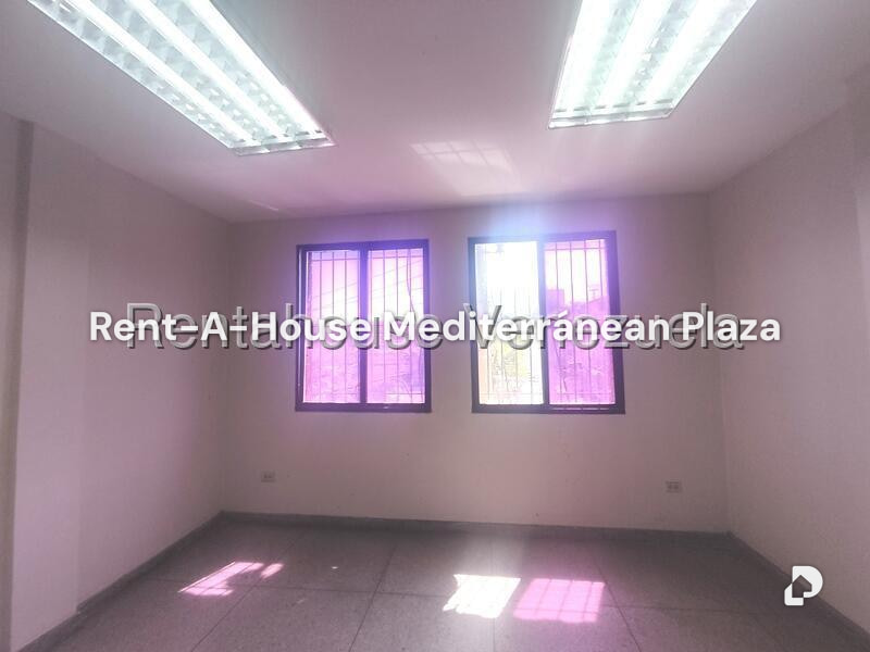 Office in Zona Colonial, Puerto Cabello – 3