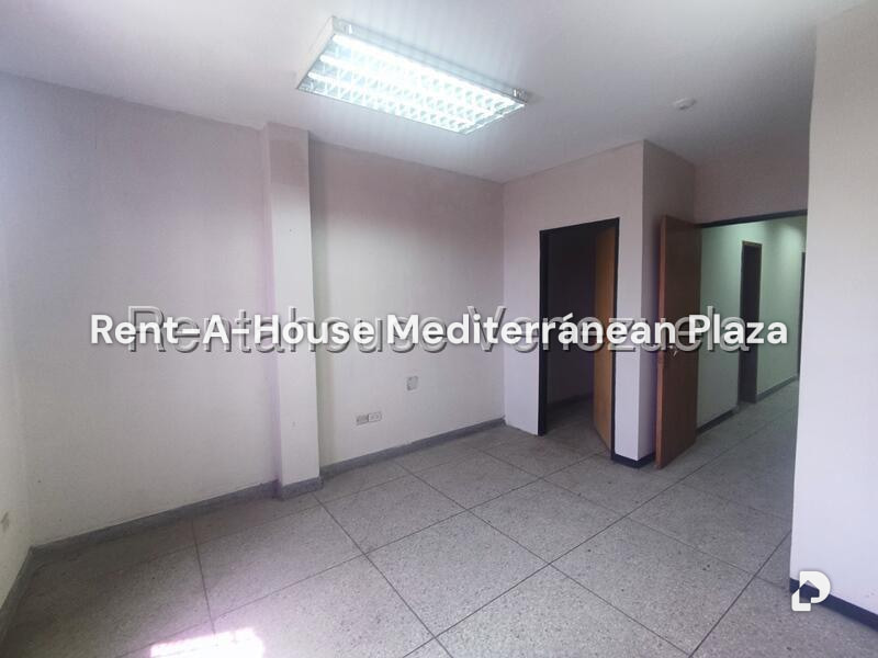 Office in Zona Colonial, Puerto Cabello – 2