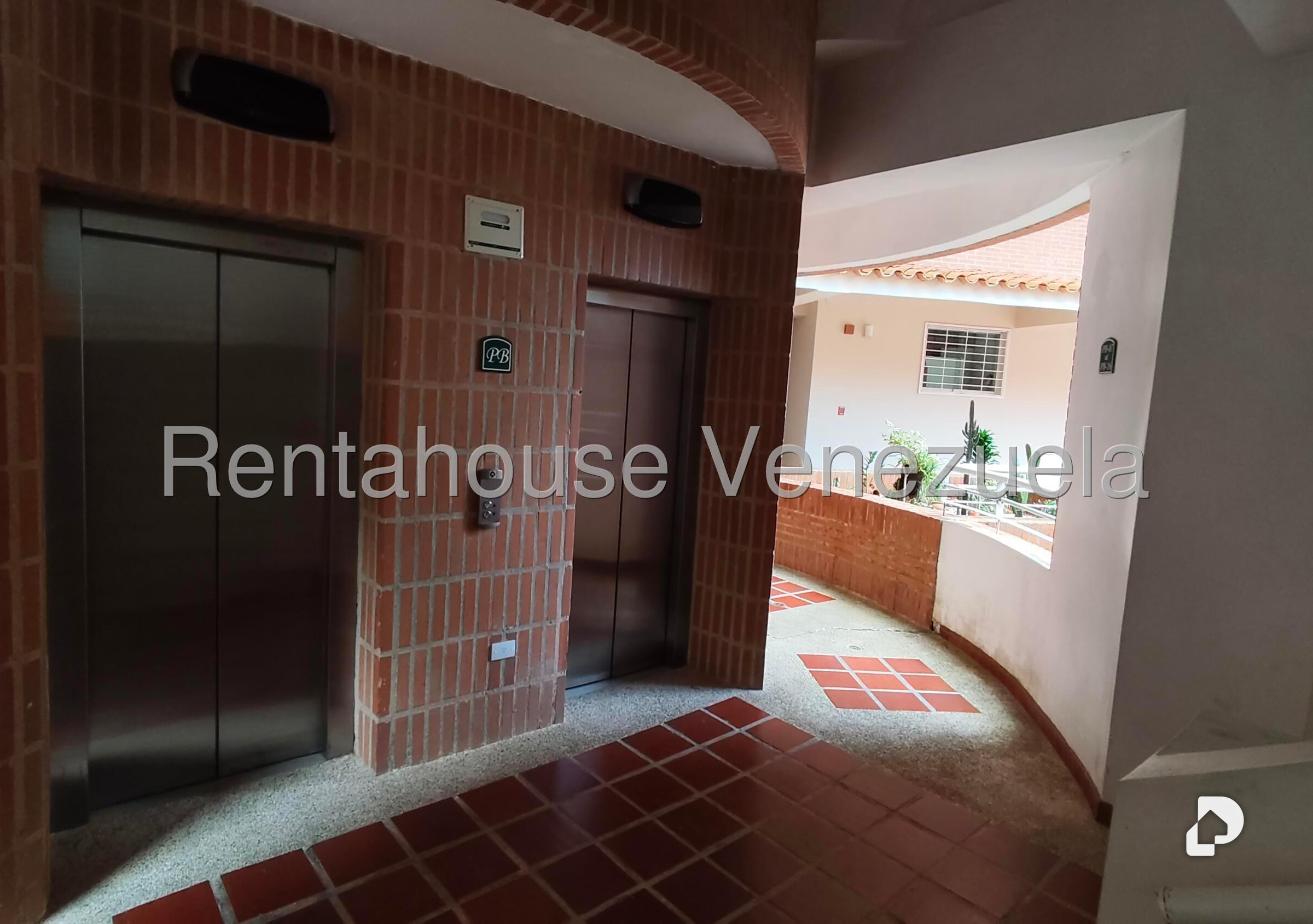 Apartamento en Oripoto, Caracas – 4