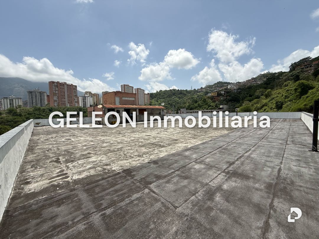Edificio en Palo Verde, Caracas – 13