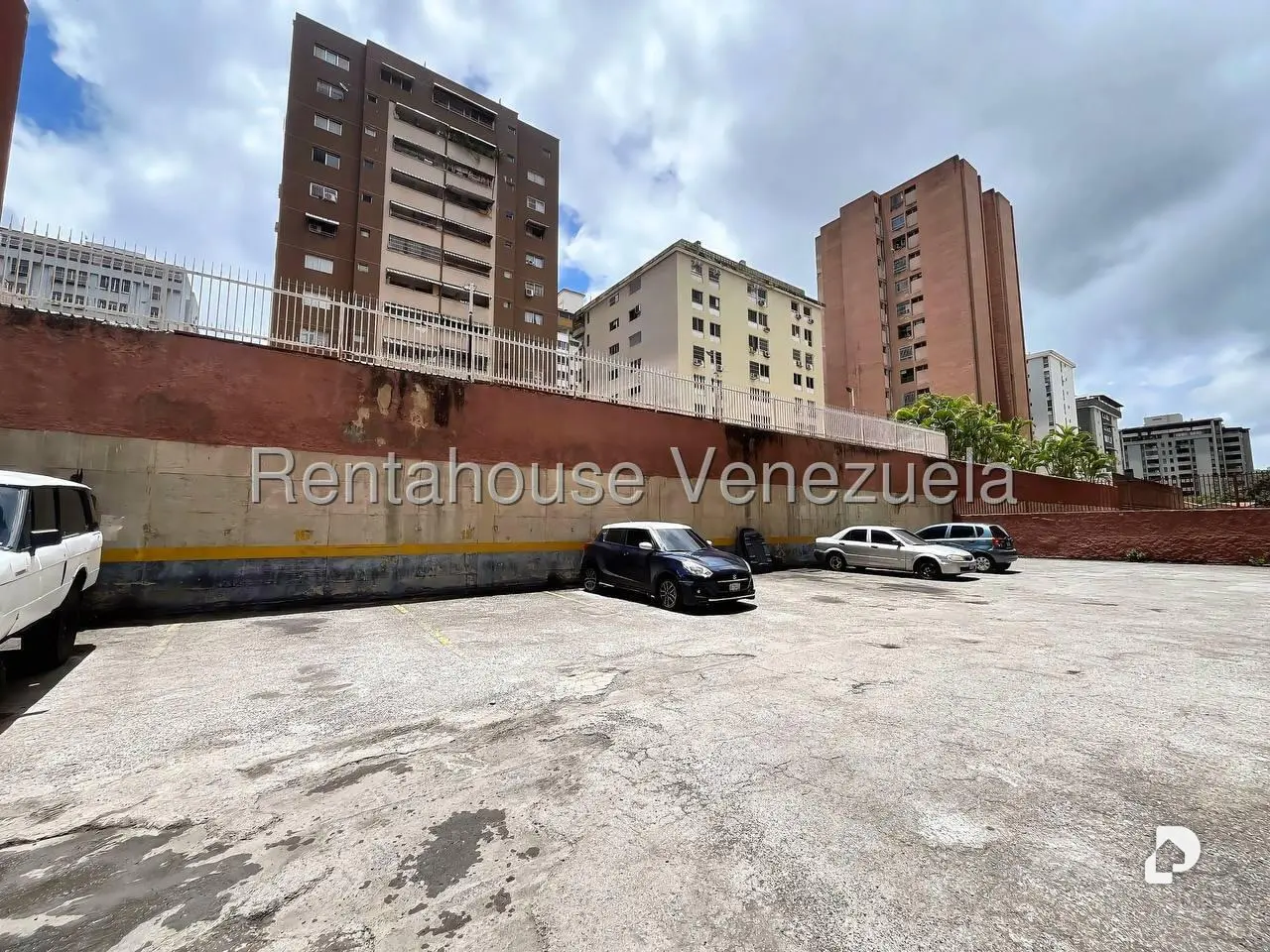 Apartamento en La Urbina, Caracas – 24