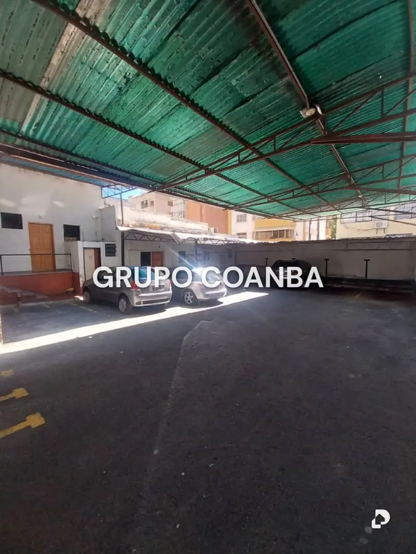 Edificio en La Florida, Caracas – 3