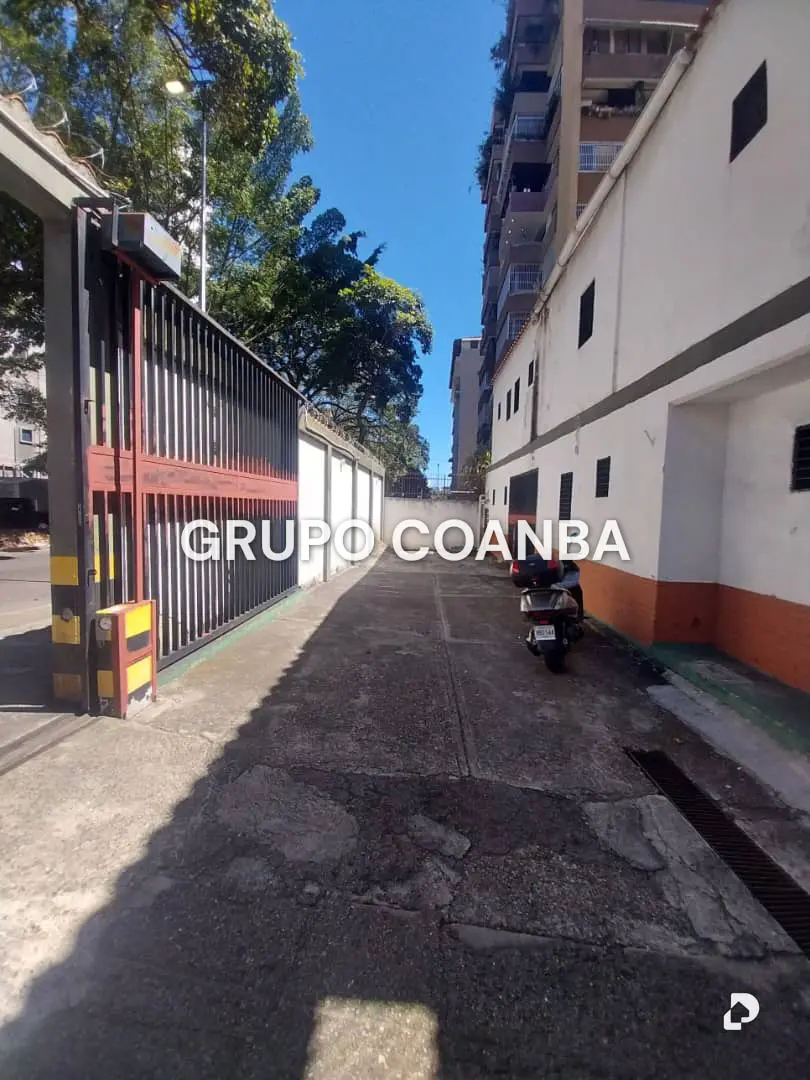 Edificio en La Florida, Caracas – 2
