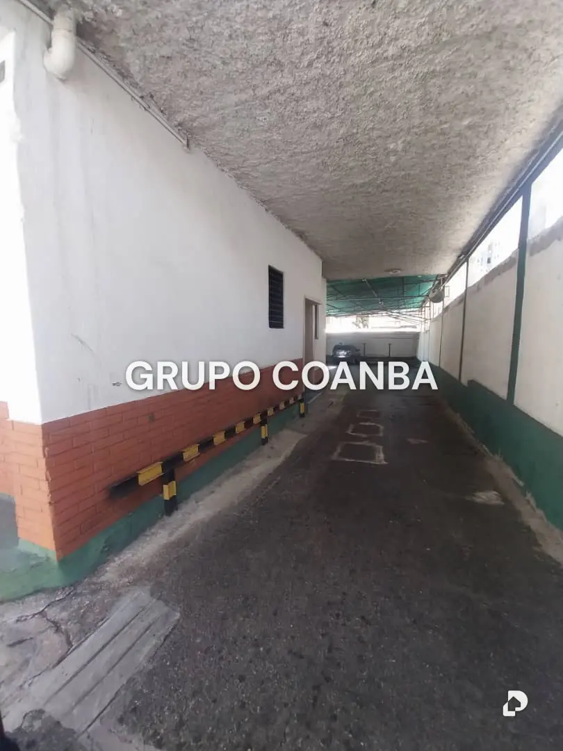 Edificio en La Florida, Caracas – 4