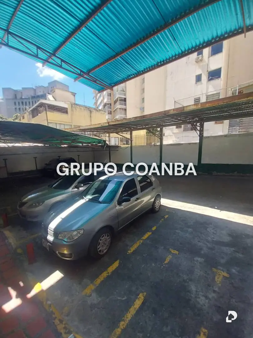 Edificio en La Florida, Caracas – 5