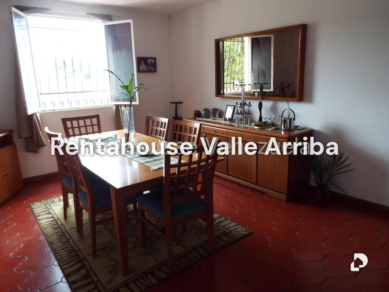 Casa en Lomas De La Trinidad, Caracas – 7