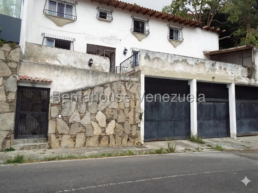 Casa en Lomas De La Trinidad, Caracas - 1