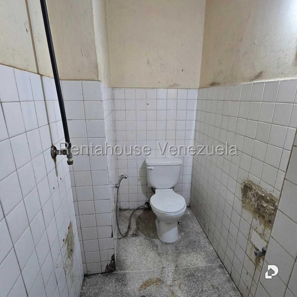 Local comercial en Parroquia La Candelaria, Caracas – 7