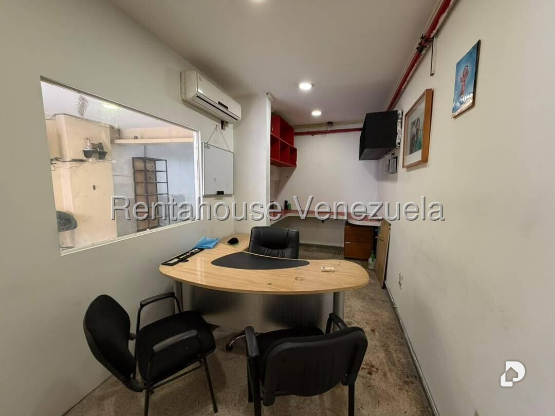 Local comercial en Parroquia La Candelaria, Caracas – 6
