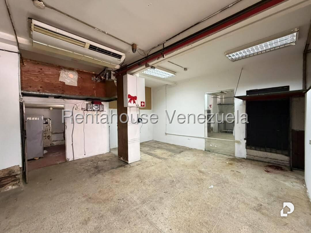 Local comercial en Parroquia La Candelaria, Caracas – 4