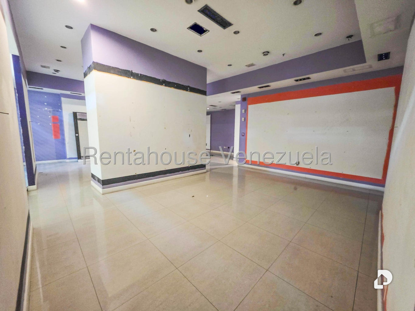 Local comercial en Los Dos Caminos, Caracas – 4