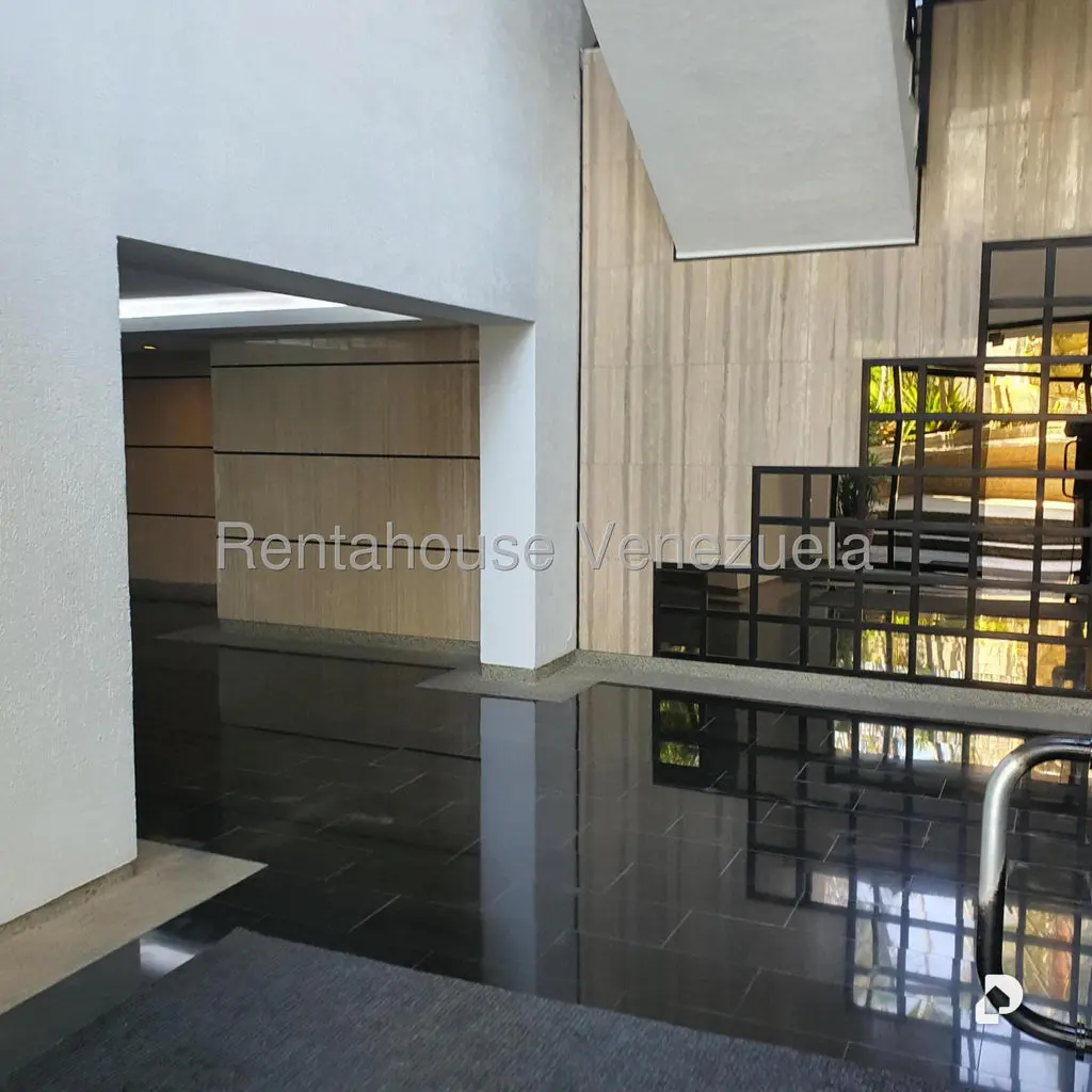 Apartamento en Colinas de Valle Arriba, Caracas – 4