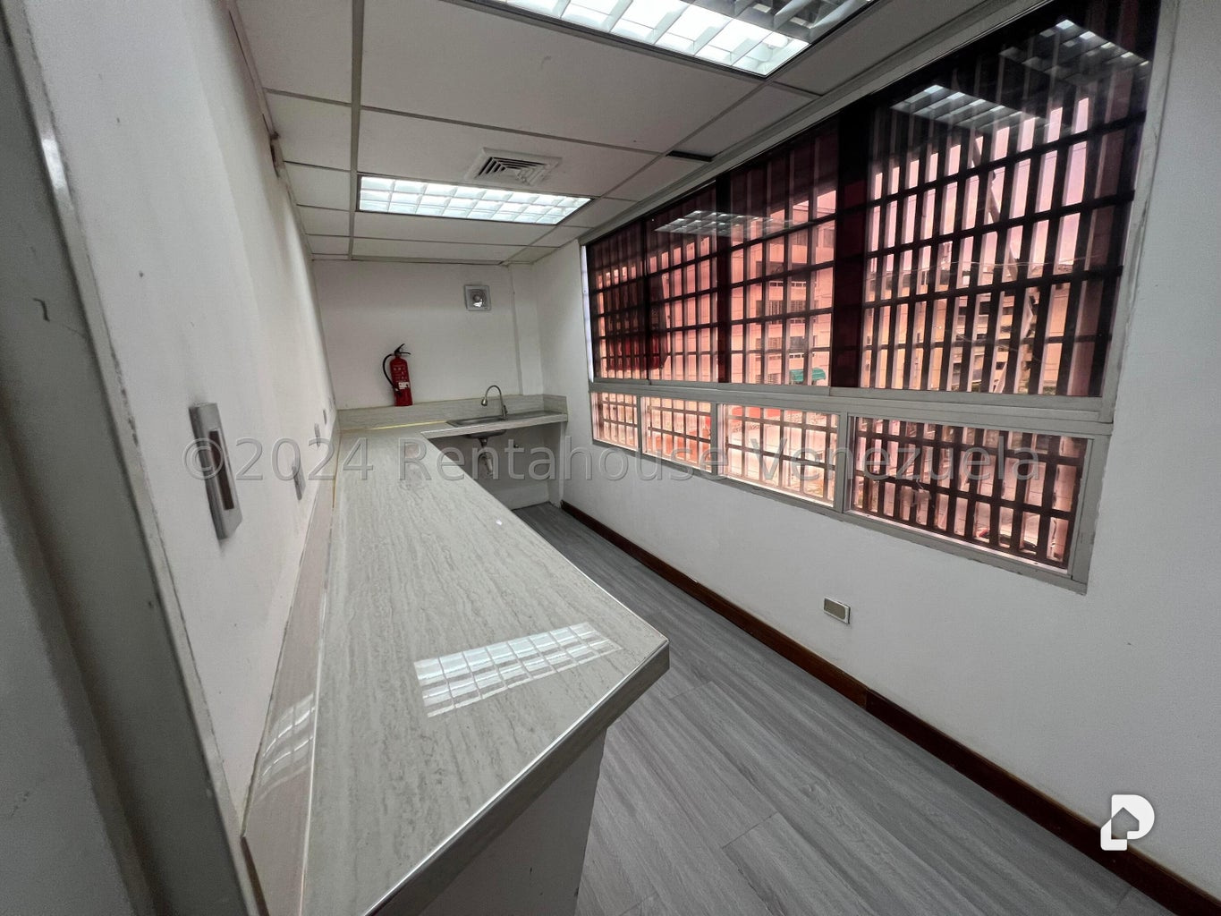 Local comercial en El Marqués, Caracas – 9