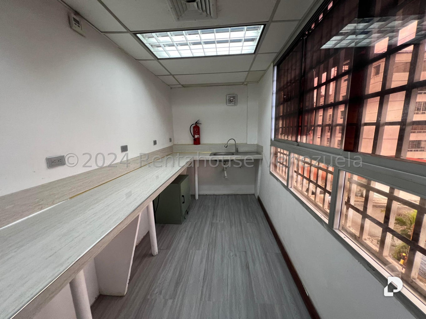 Local comercial en El Marqués, Caracas – 10