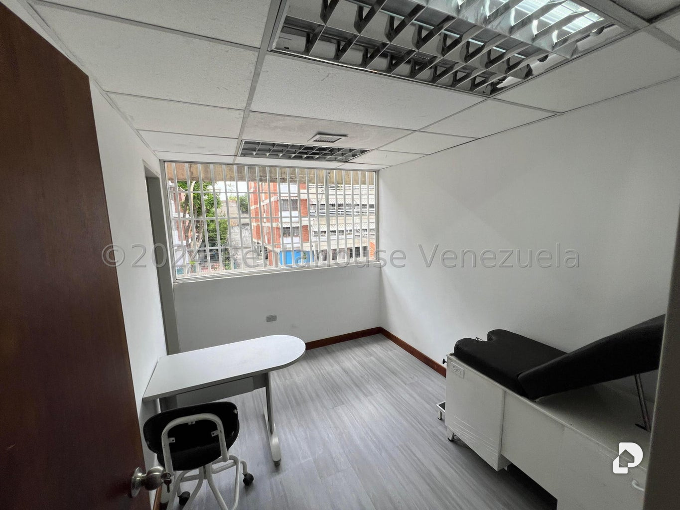 Local comercial en El Marqués, Caracas – 21
