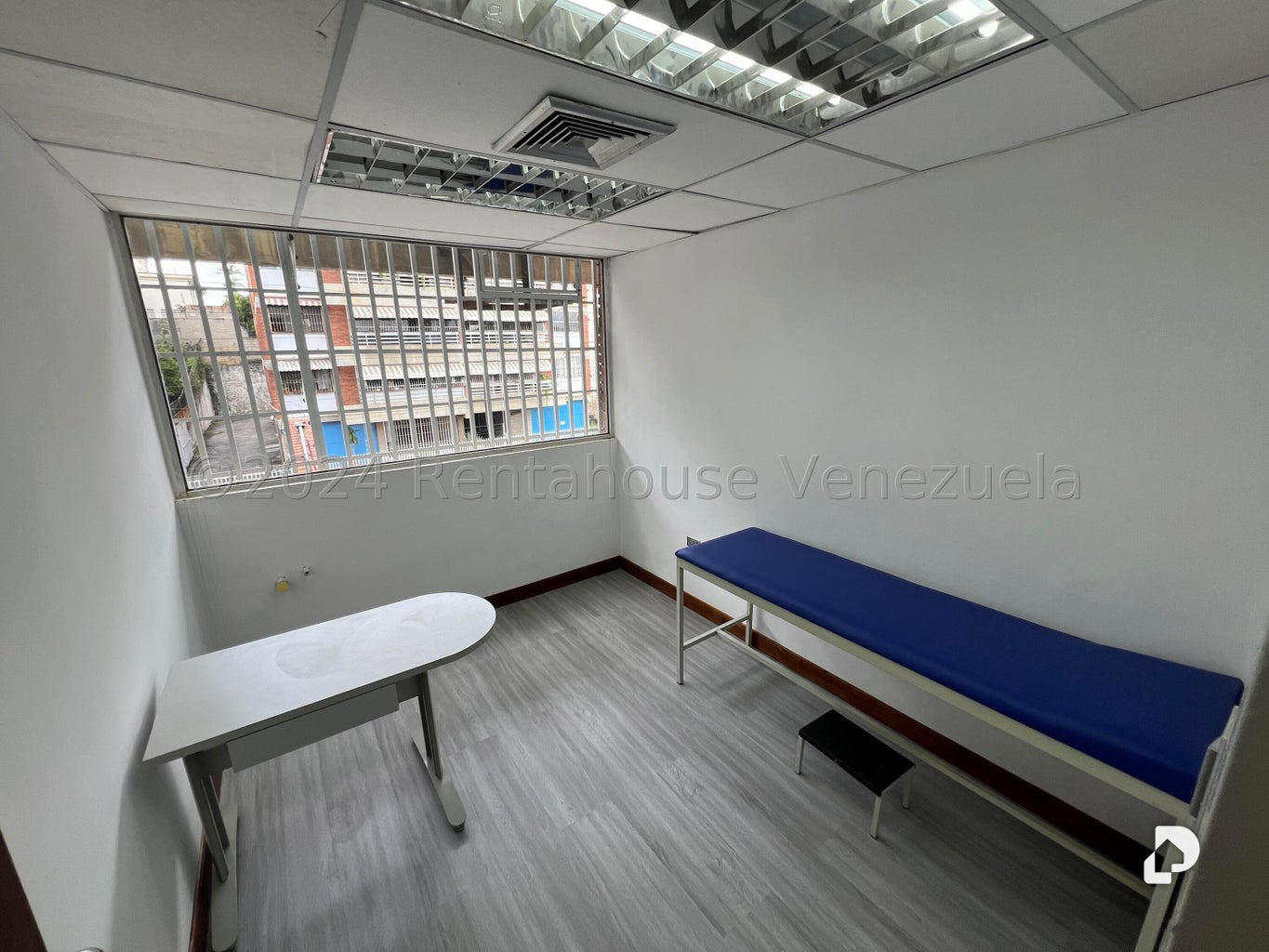 Local comercial en El Marqués, Caracas – 16