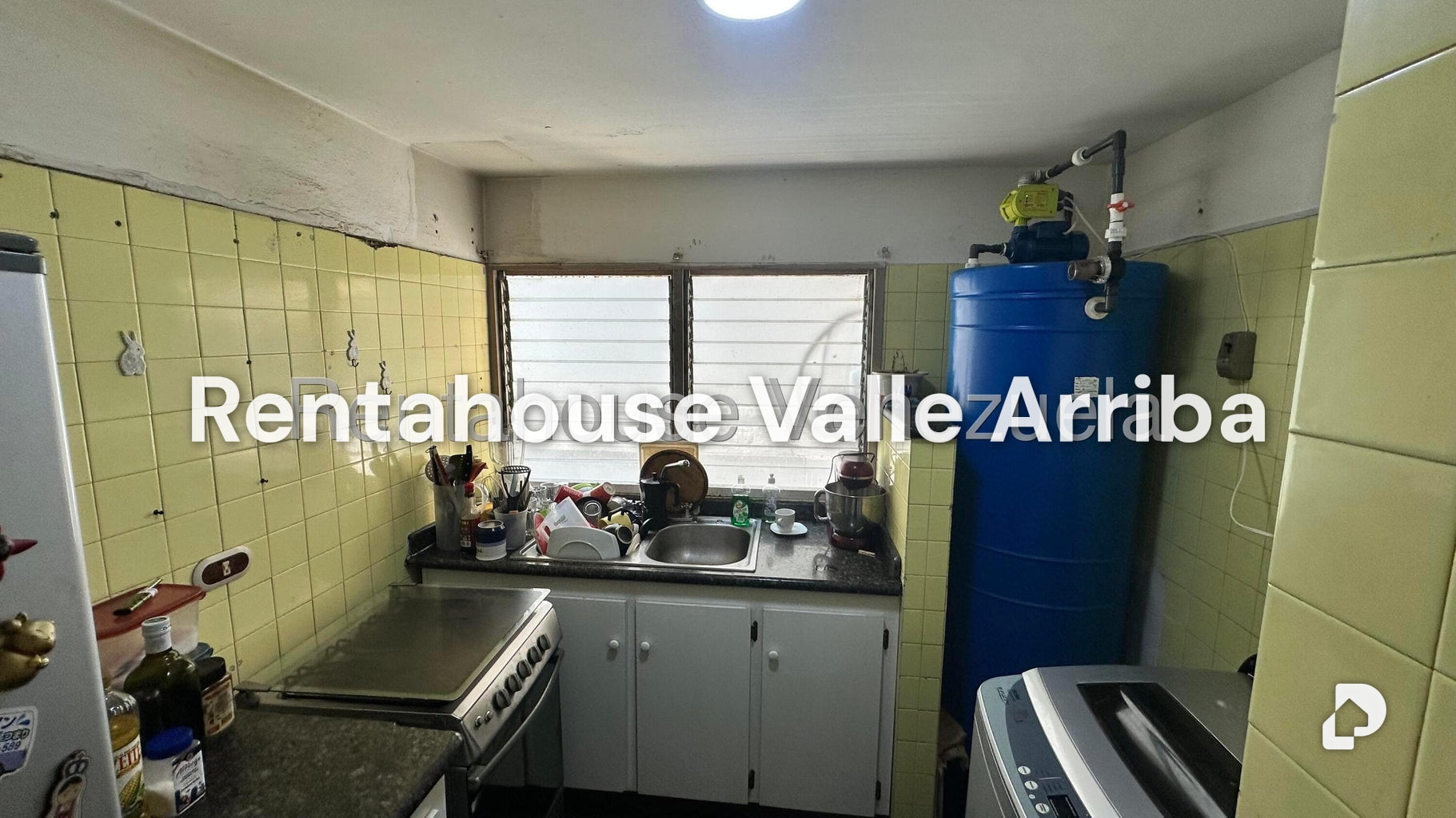 Apartamento en Parroquia Santa Rosalía, Caracas – 16