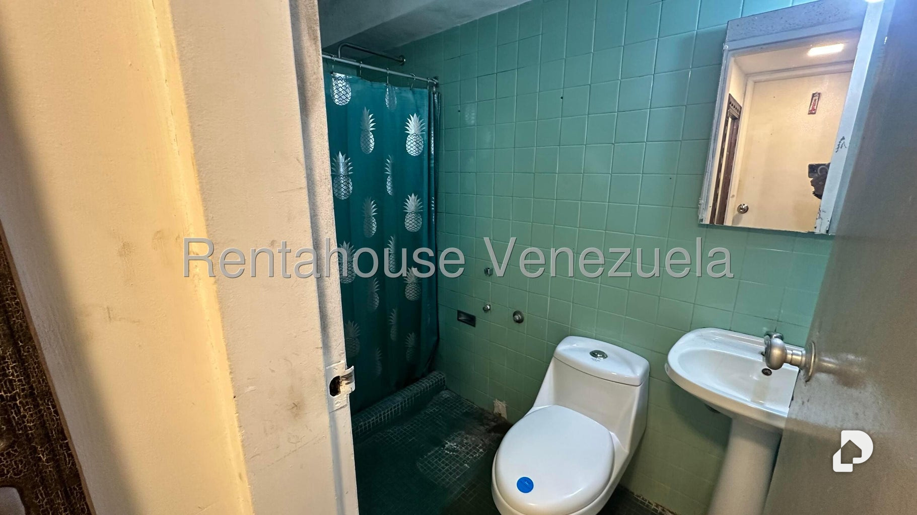 Apartamento en Parroquia Santa Rosalía, Caracas – 13