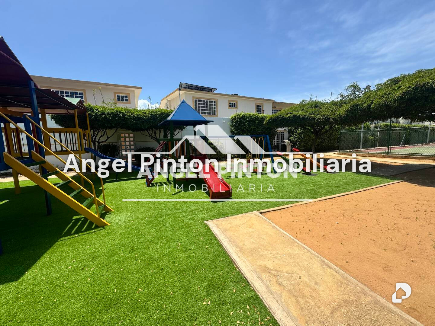 Casa en Avenida Goajira, Maracaibo – 3