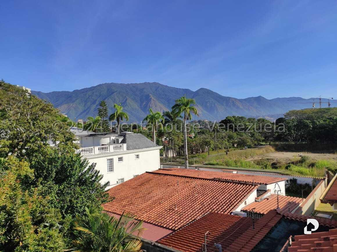 Casa en Macaracuay, Caracas – 18