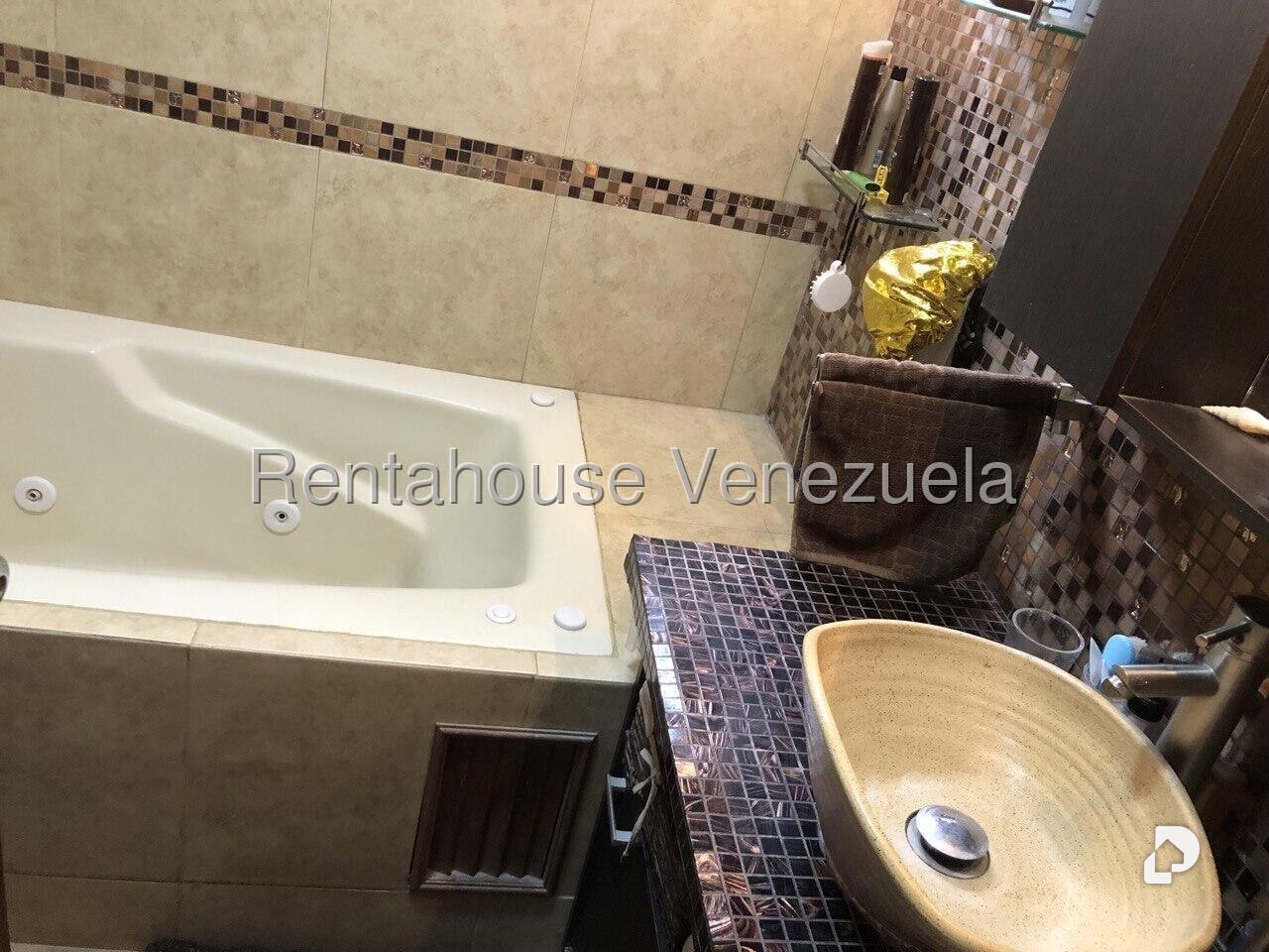 Casa en El Llanito, Caracas – 18