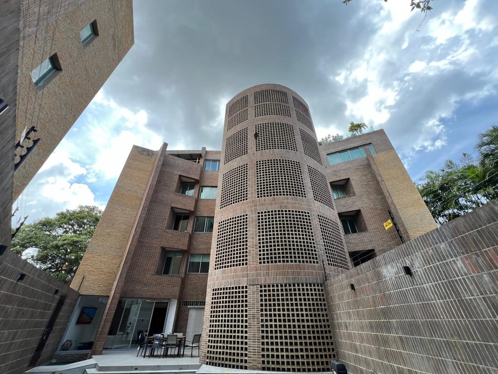 Apartamento en Altamira, Caracas - 1