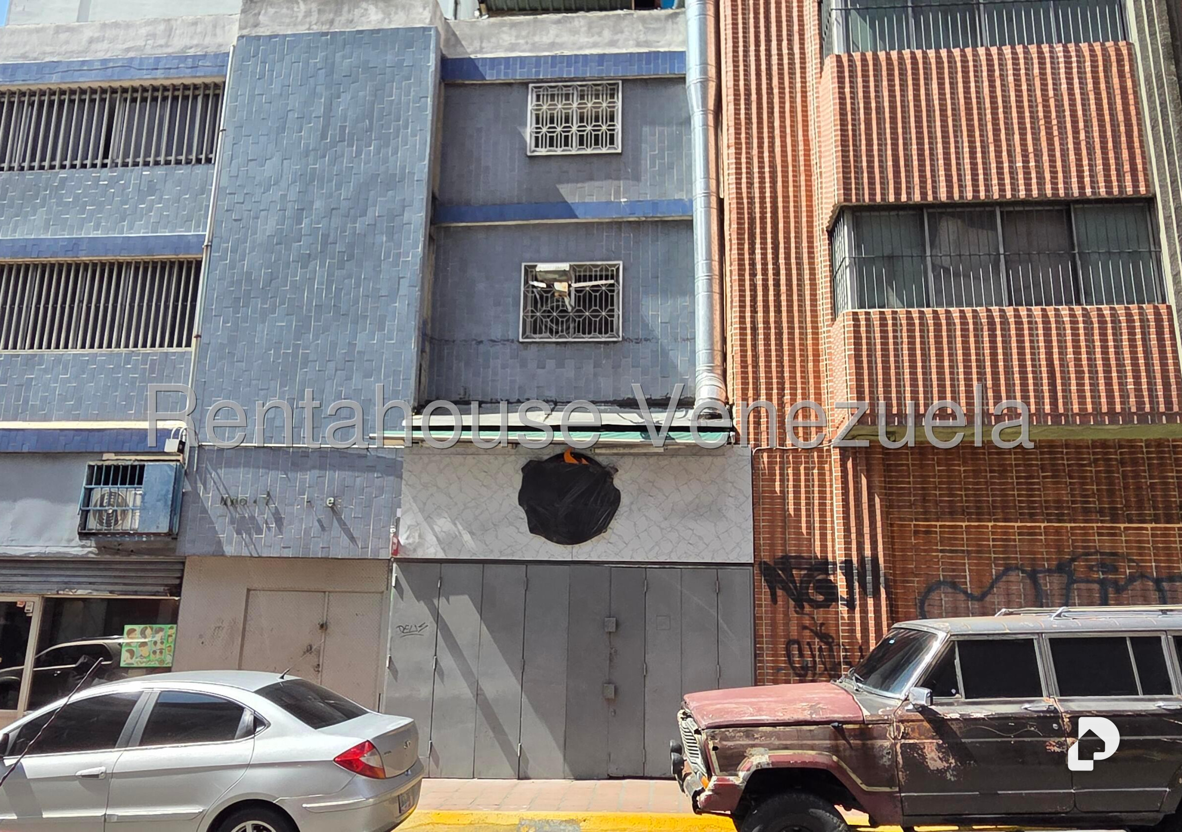 Local comercial en Parroquia La Candelaria, Caracas – 1