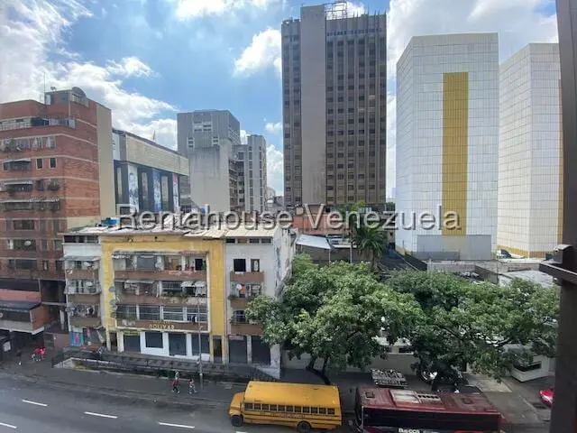 Building in Catedral, Caracas - 1