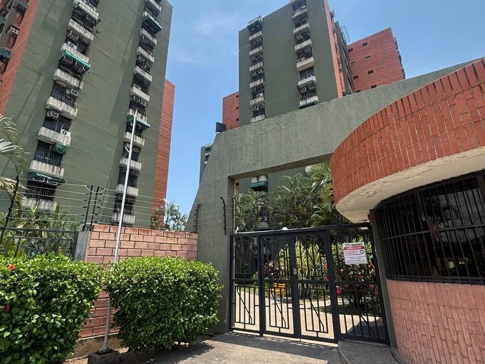 Apartamento en Urbanización Parque Aragua, Maracay - 1