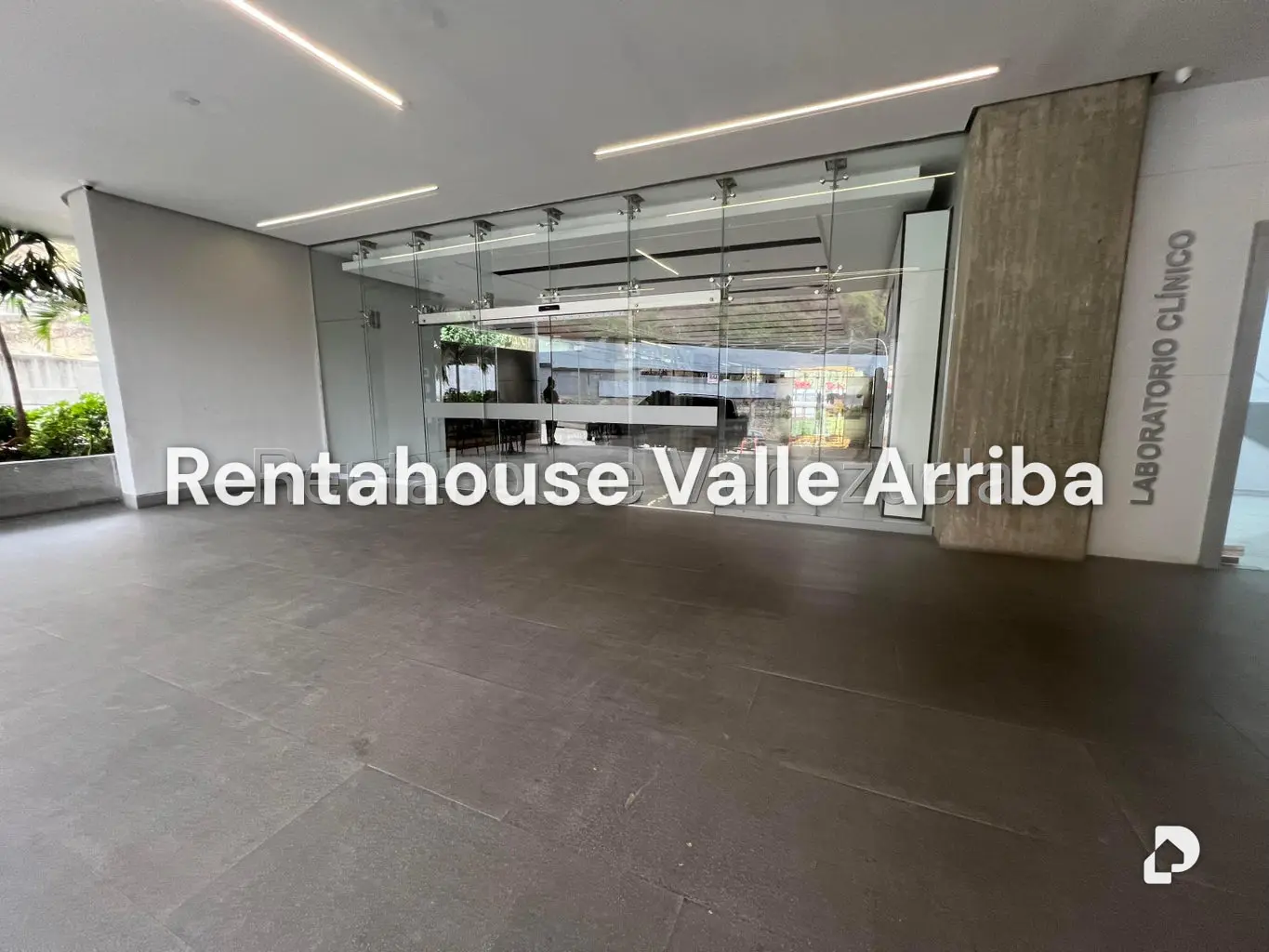 Local comercial en Cerro Verde, Caracas – 3
