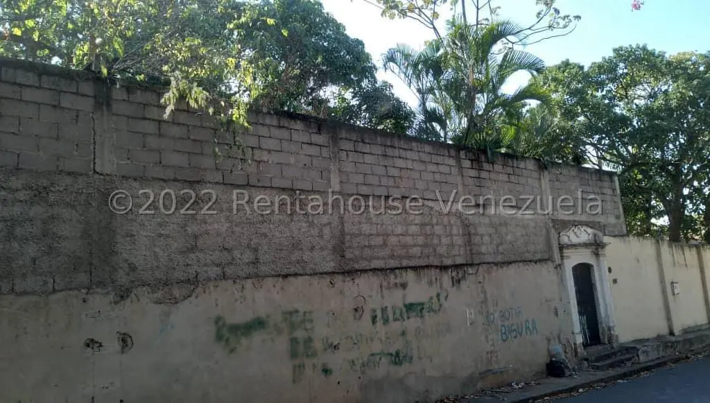 Land in Los Chorros, Caracas