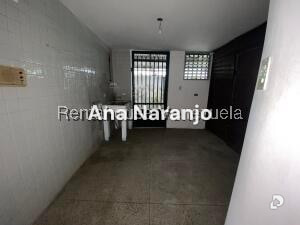 House in Prados del Este, Caracas – 19