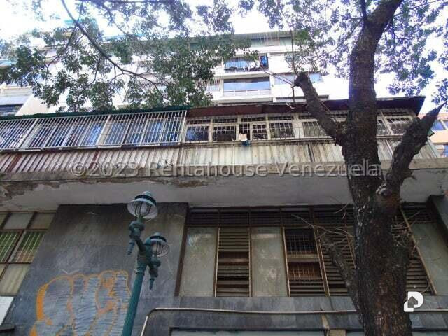 Local comercial en Parroquia La Candelaria, Caracas – 6