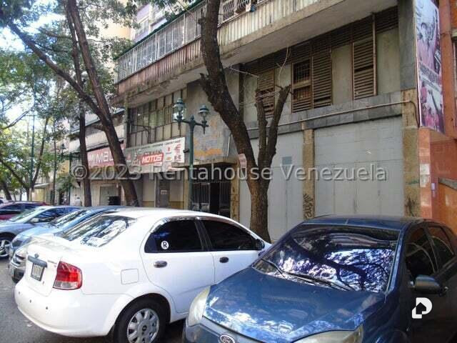 Local comercial en Parroquia La Candelaria, Caracas – 10