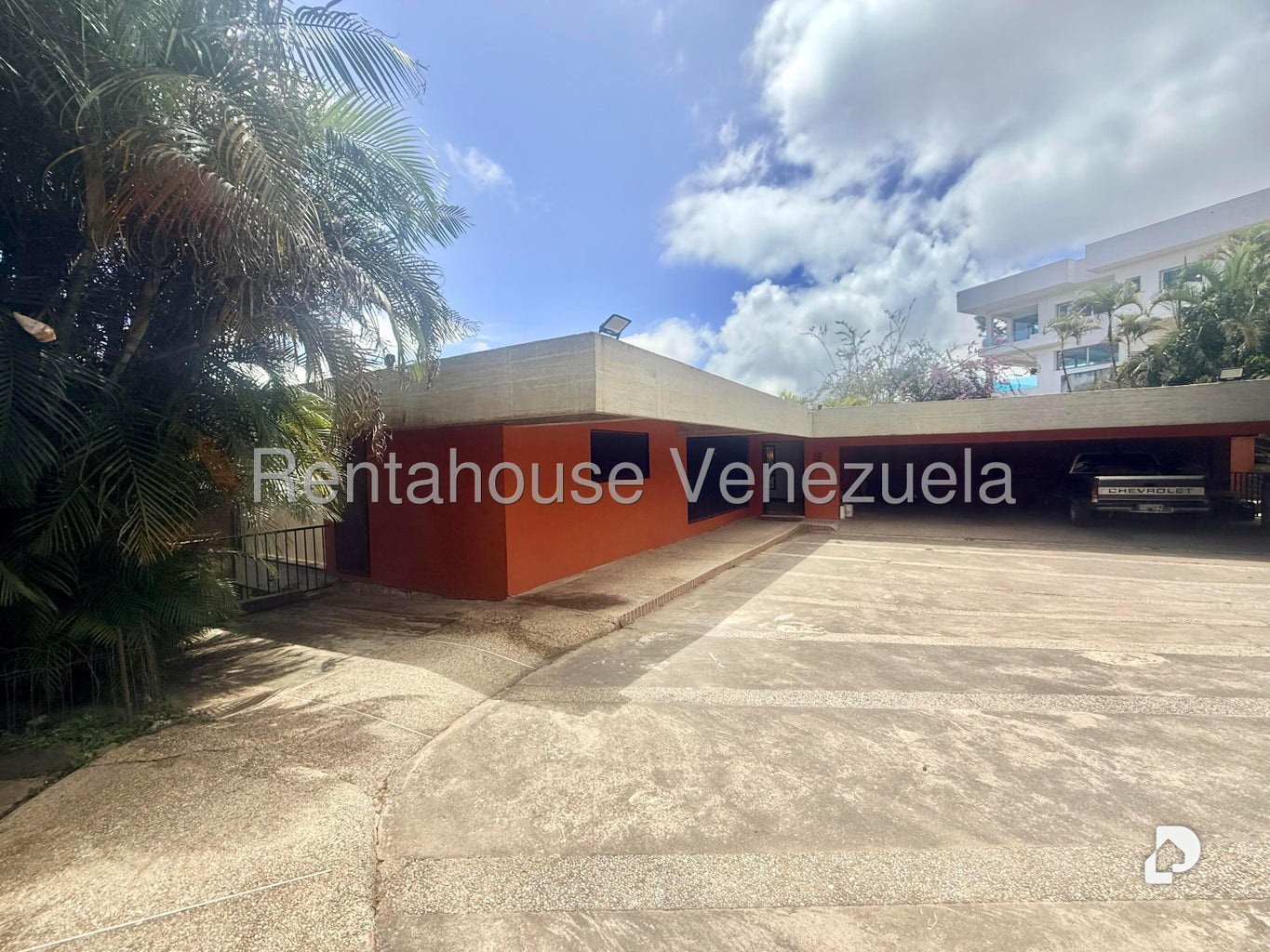 Casa en La Lagunita Country Club, Caracas – 2