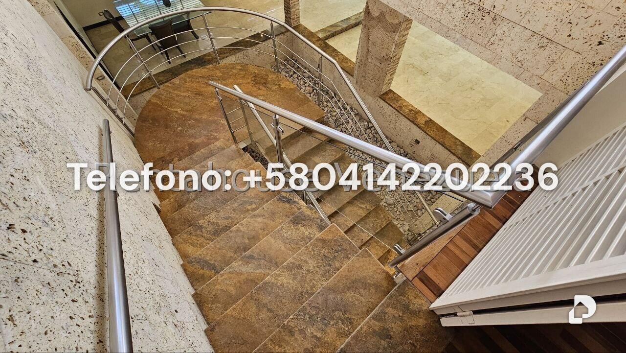 Casa en Cumbres de Curumo, Caracas – 84