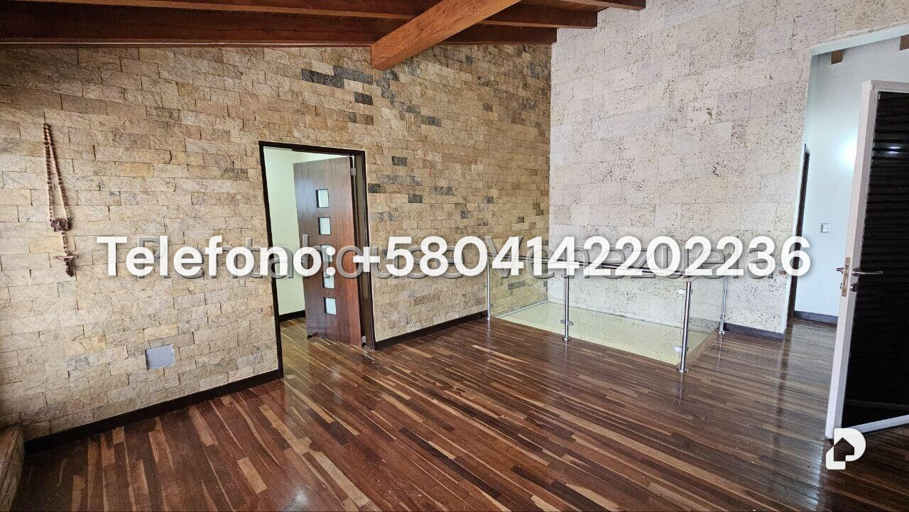 Casa en Cumbres de Curumo, Caracas – 103