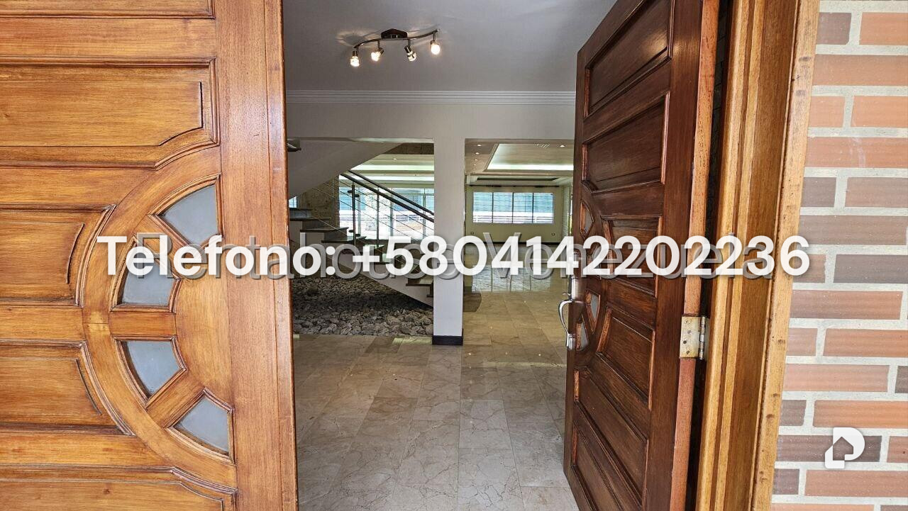 Casa en Cumbres de Curumo, Caracas – 60