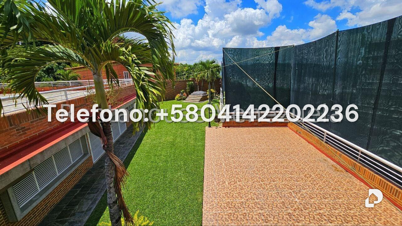 Casa en Cumbres de Curumo, Caracas – 55