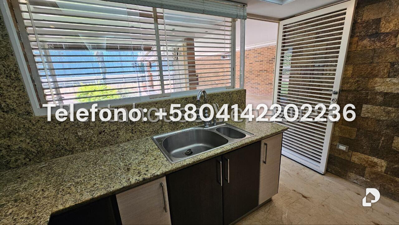 Casa en Cumbres de Curumo, Caracas – 87