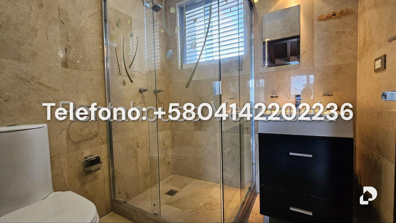 Casa en Cumbres de Curumo, Caracas – 127