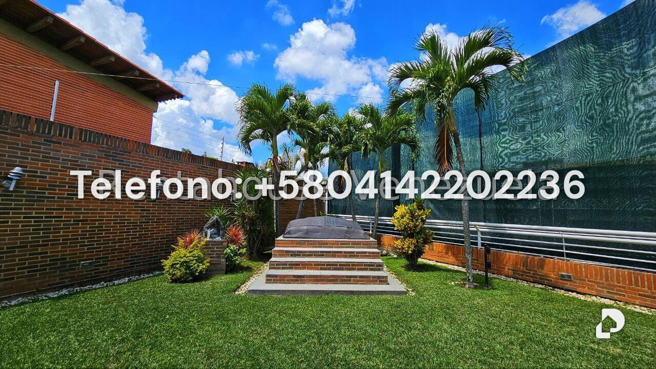 Casa en Cumbres de Curumo, Caracas – 107
