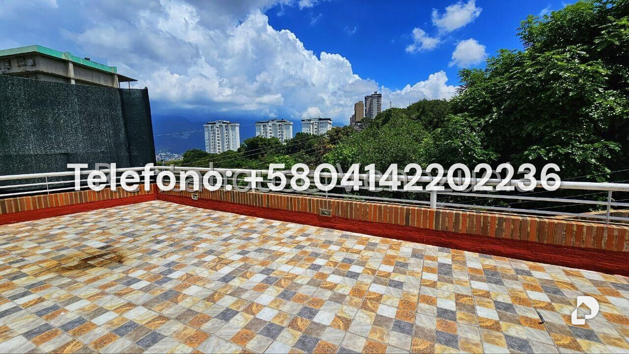 Casa en Cumbres de Curumo, Caracas – 41