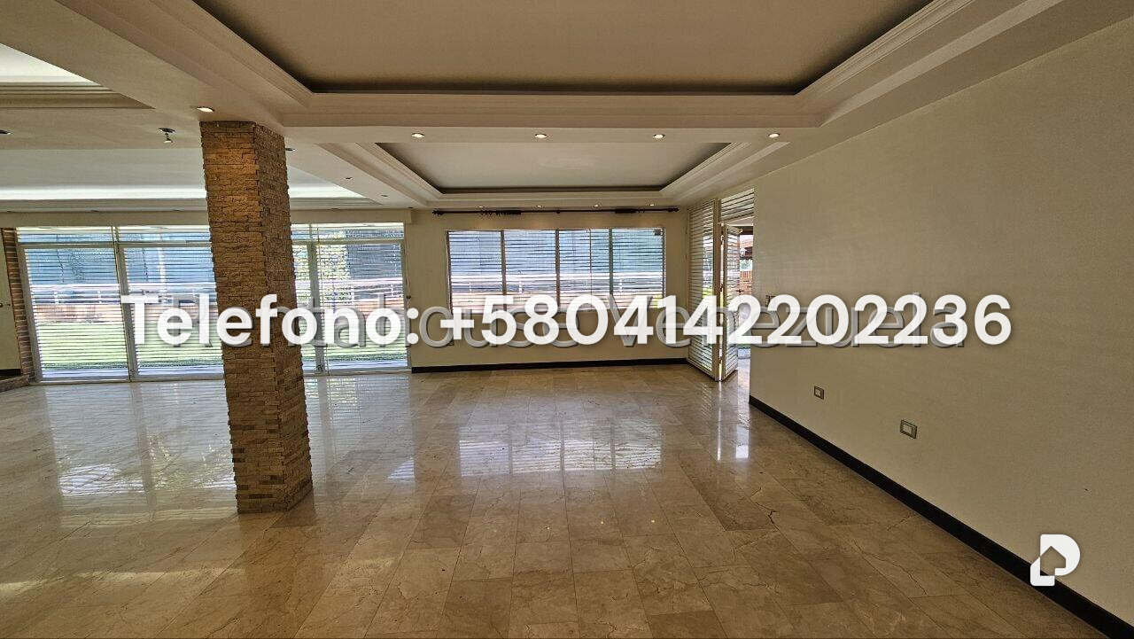Casa en Cumbres de Curumo, Caracas – 65